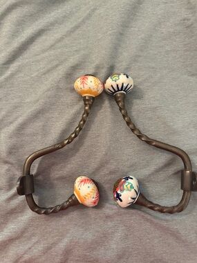 Ceramic Floral Curtain Tiebacks - Set of 2